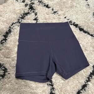 Align shorts 4”